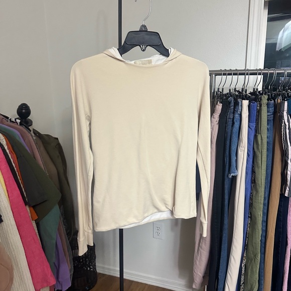 MaxMara Cream Long Sleeve Top - Picture 1 of 5